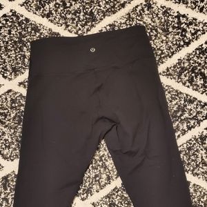 Lululemon 23" Wunder Under leggings